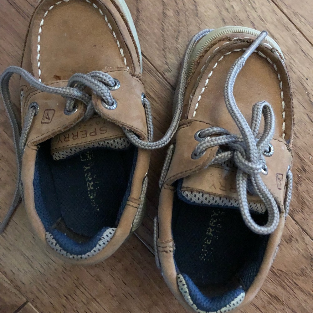 Size 7 Sperrys